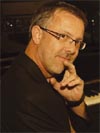 <b>Rudi Linges</b> ist Keyboarder durch und durch - ob klassisch oder modern — er ... - Rudi